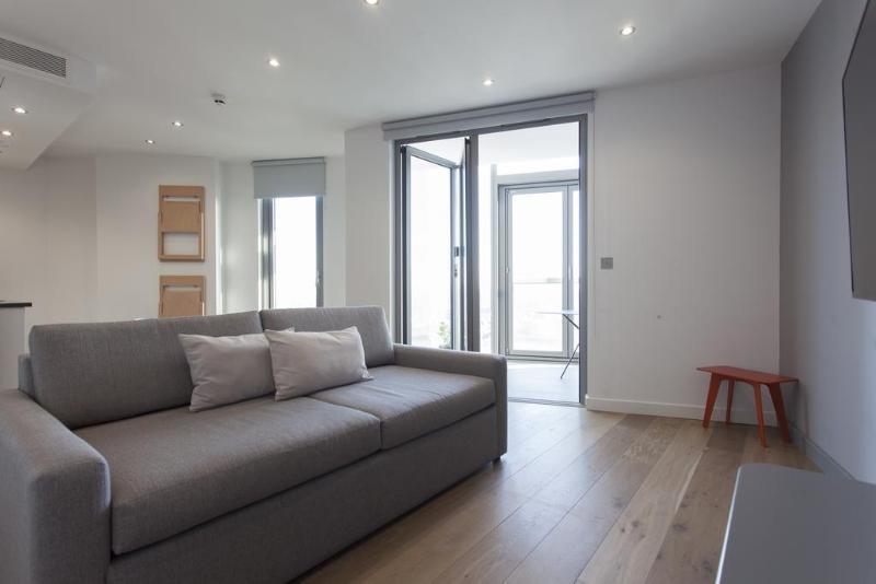 Aparthotel Adagio London Брентфорд Екстериор снимка