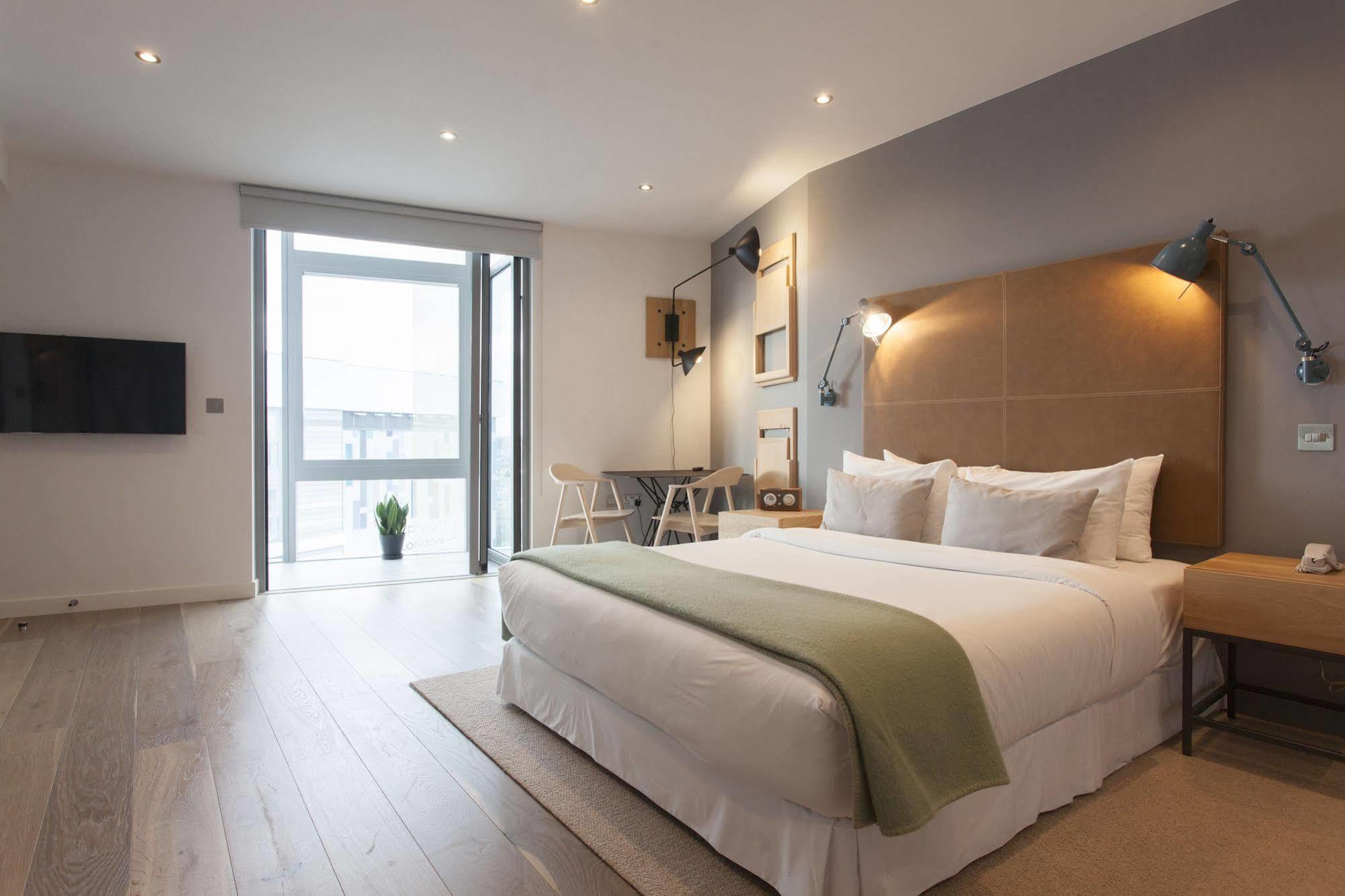 Aparthotel Adagio London Брентфорд Екстериор снимка